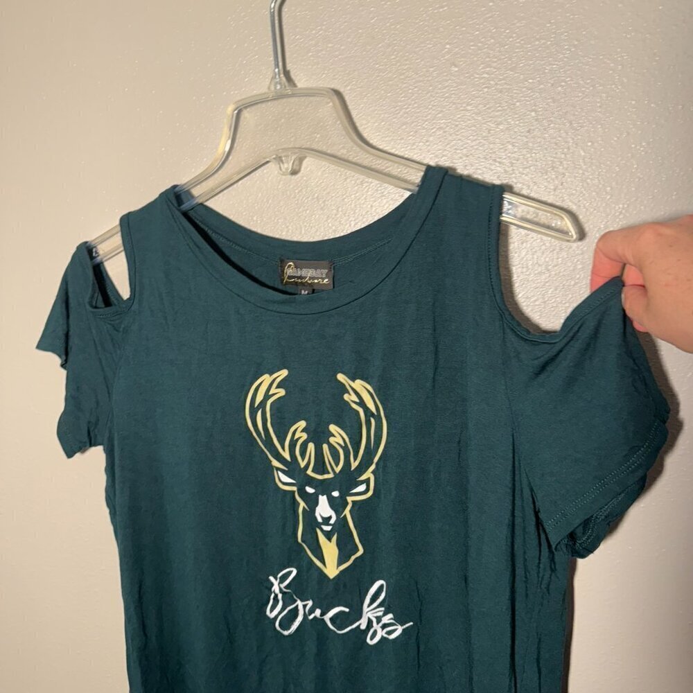 🏀Milwaukee Bucks🏀 cold shoulder shirt - Picture 5 of 5